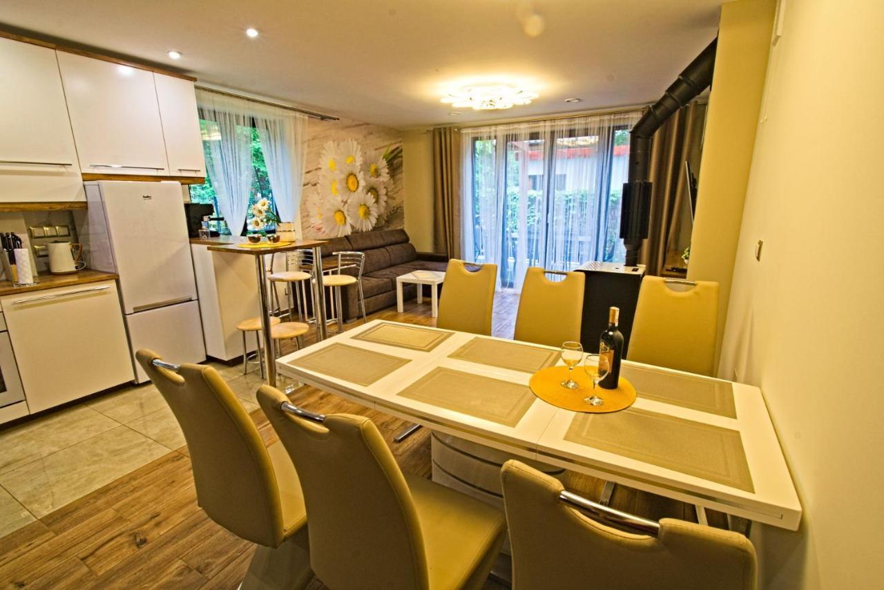 Daisy - Sunny Flowers Apartments Lukecin Exterior foto