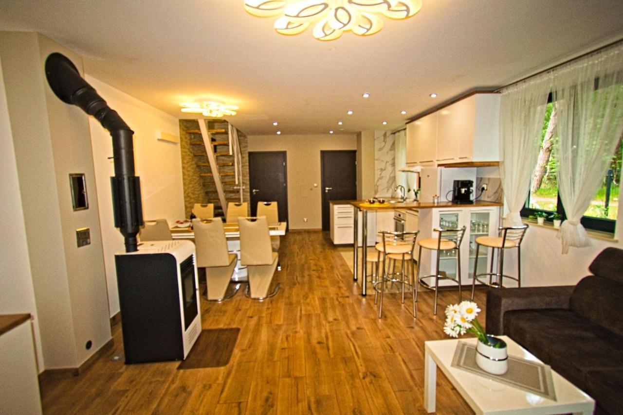 Daisy - Sunny Flowers Apartments Lukecin Exterior foto